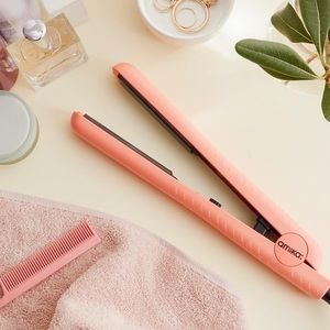 • a m i k a • s t r a i g h t e n e r •